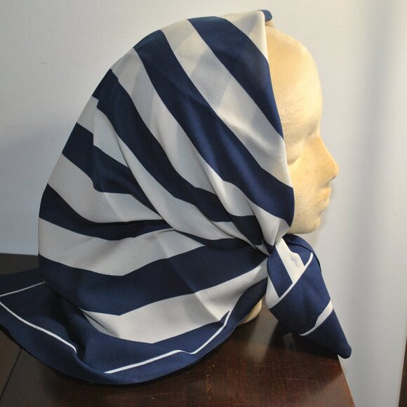 Vintage Navy Blue & White Striped Scarf - Picture 3 of 10